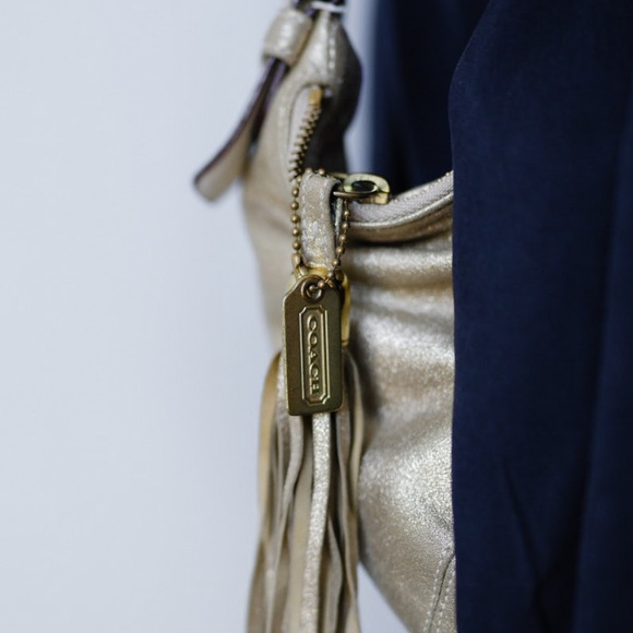 COACH ‘ Soho ‘Hobo with Tassel Gold Leather - Picture 6 of 10